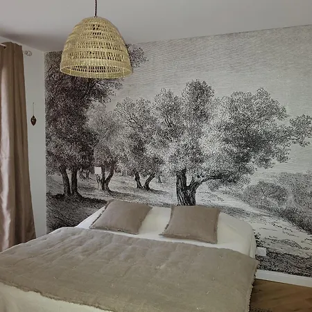 Le Cabanon De Piegon