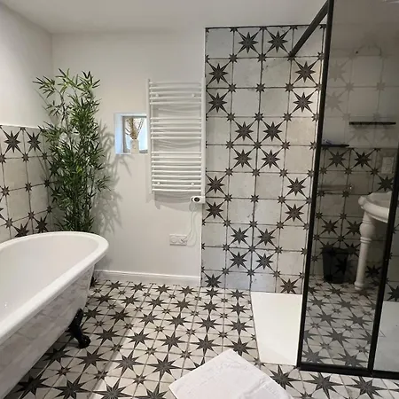 Le Cabanon De Holiday home Piegon