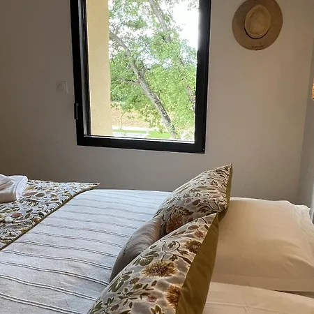 Le Cabanon De Holiday home Piegon