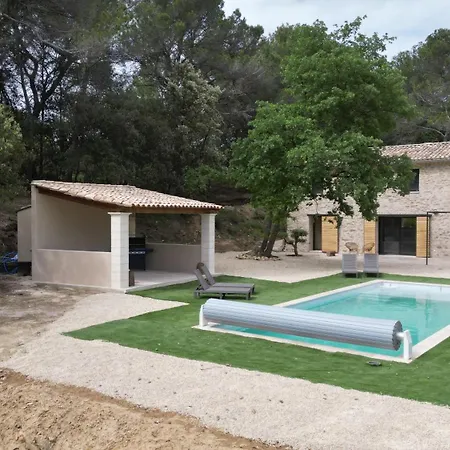 Le Cabanon De 펜션 *